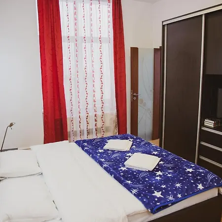 Apartment Kronhome Castelului *